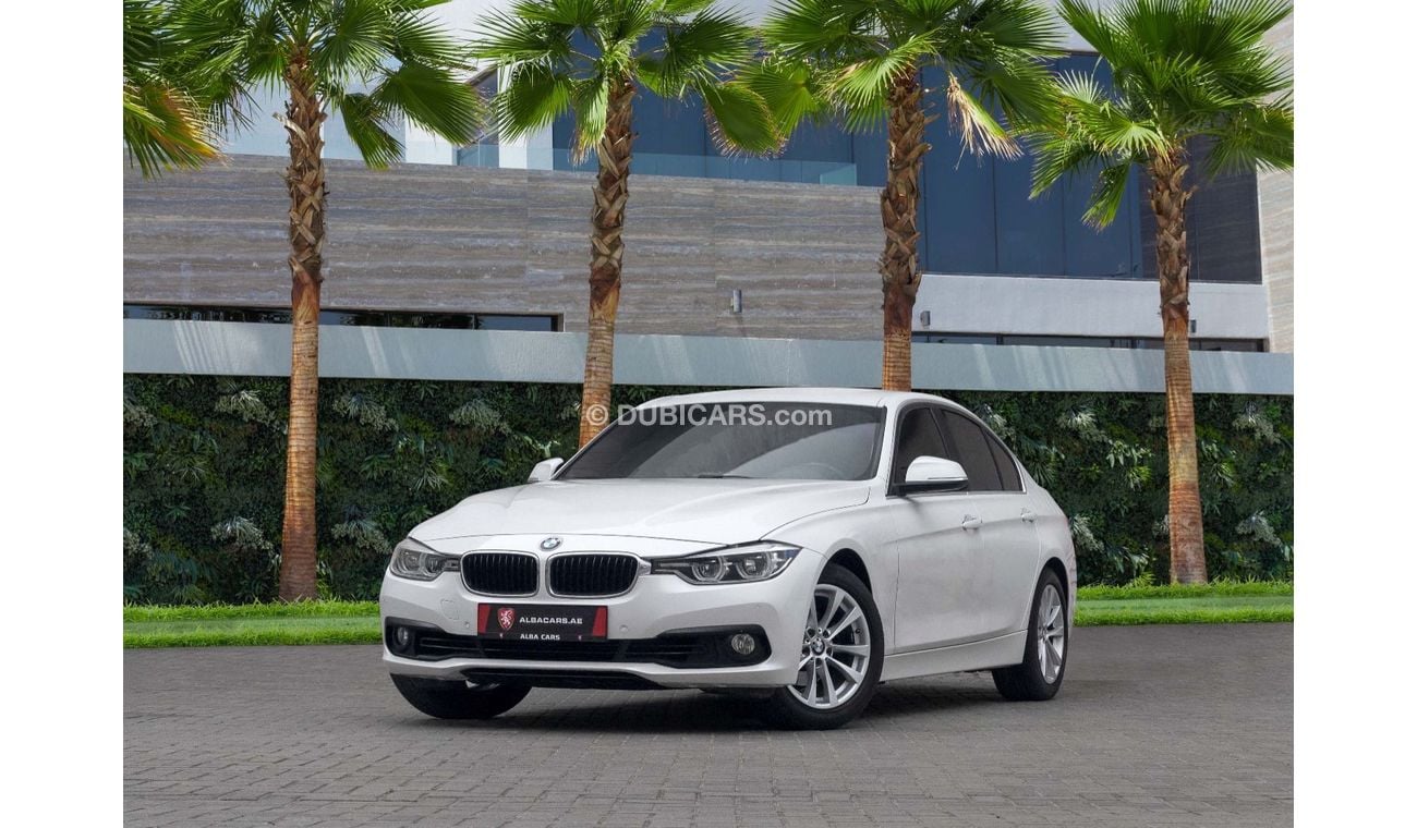 BMW 318i Executive 1.5L | 1,377 P.M (4 Years)⁣ | 0% Downpayment | Low Mileage!