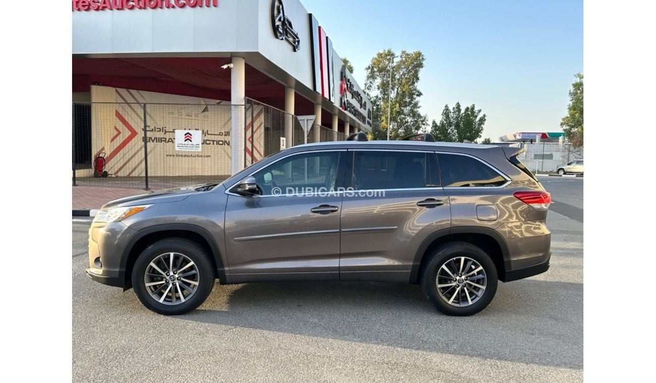 Toyota Highlander 2018 XLE SUNROOF FULL OPTION AWD USA IMPORTED