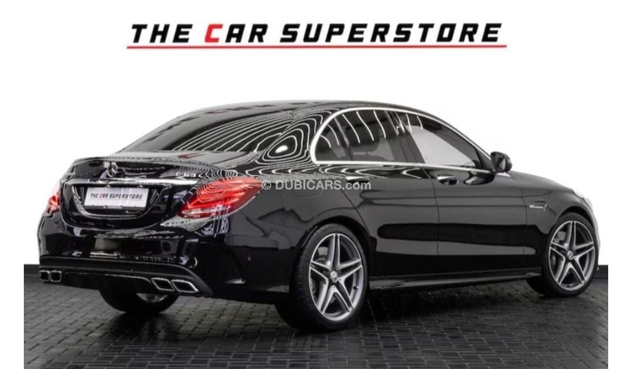 مرسيدس بنز C 63 AMG Std 4.0L Sedan 2016 I MERCEDES C63 AMG I LOW KMS I V8 ENGINE | WARRANTY AVAILABLE