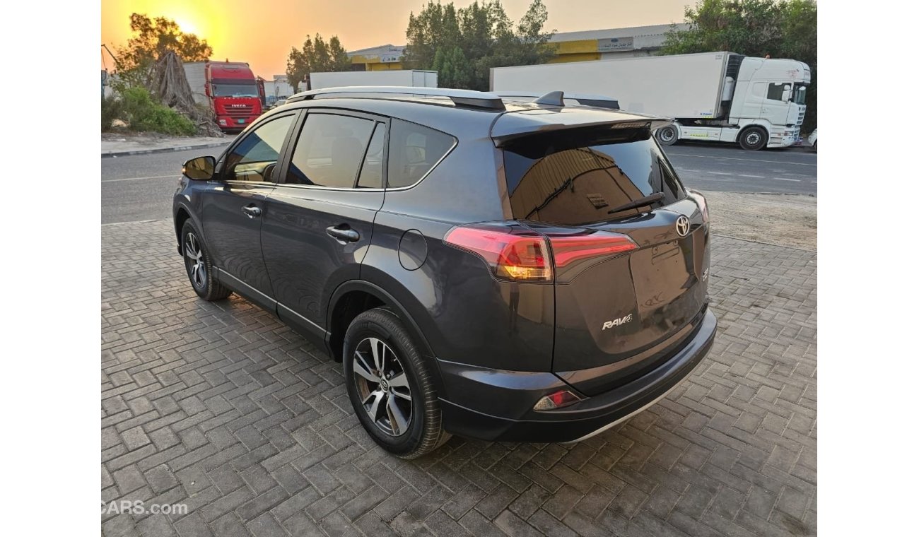 Toyota RAV4 فقط تصدیرfull option push button sunroof leather seat