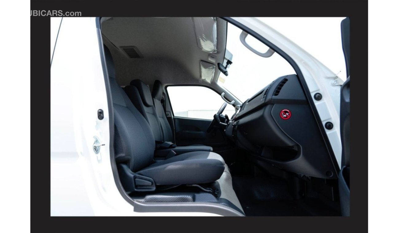 تويوتا هاياس TOYOTA HIACE 3.0L 15-STR H/R MID M/T DSL 2023 Model Year Kampala Price