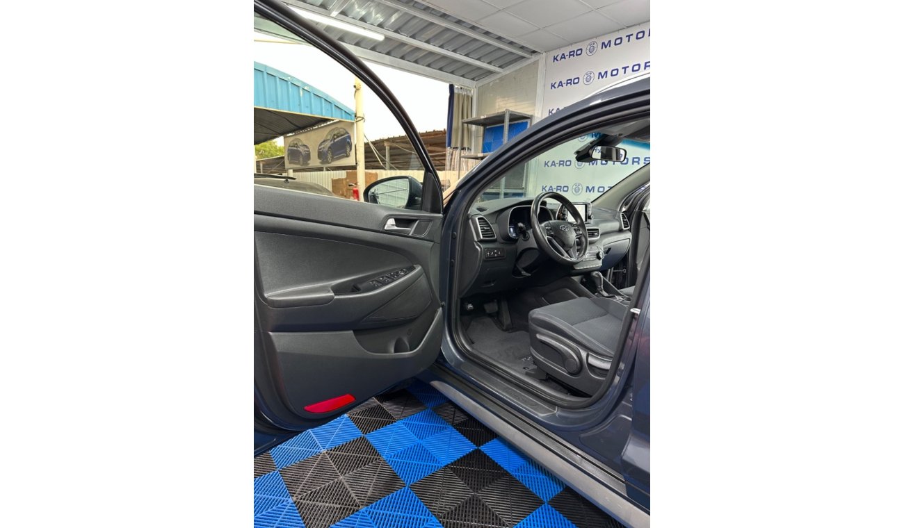 Hyundai Tucson Hyundai Tucson 2019 with a 2.0L 4wd engine in good perfect condition there are sensors of a slip zon