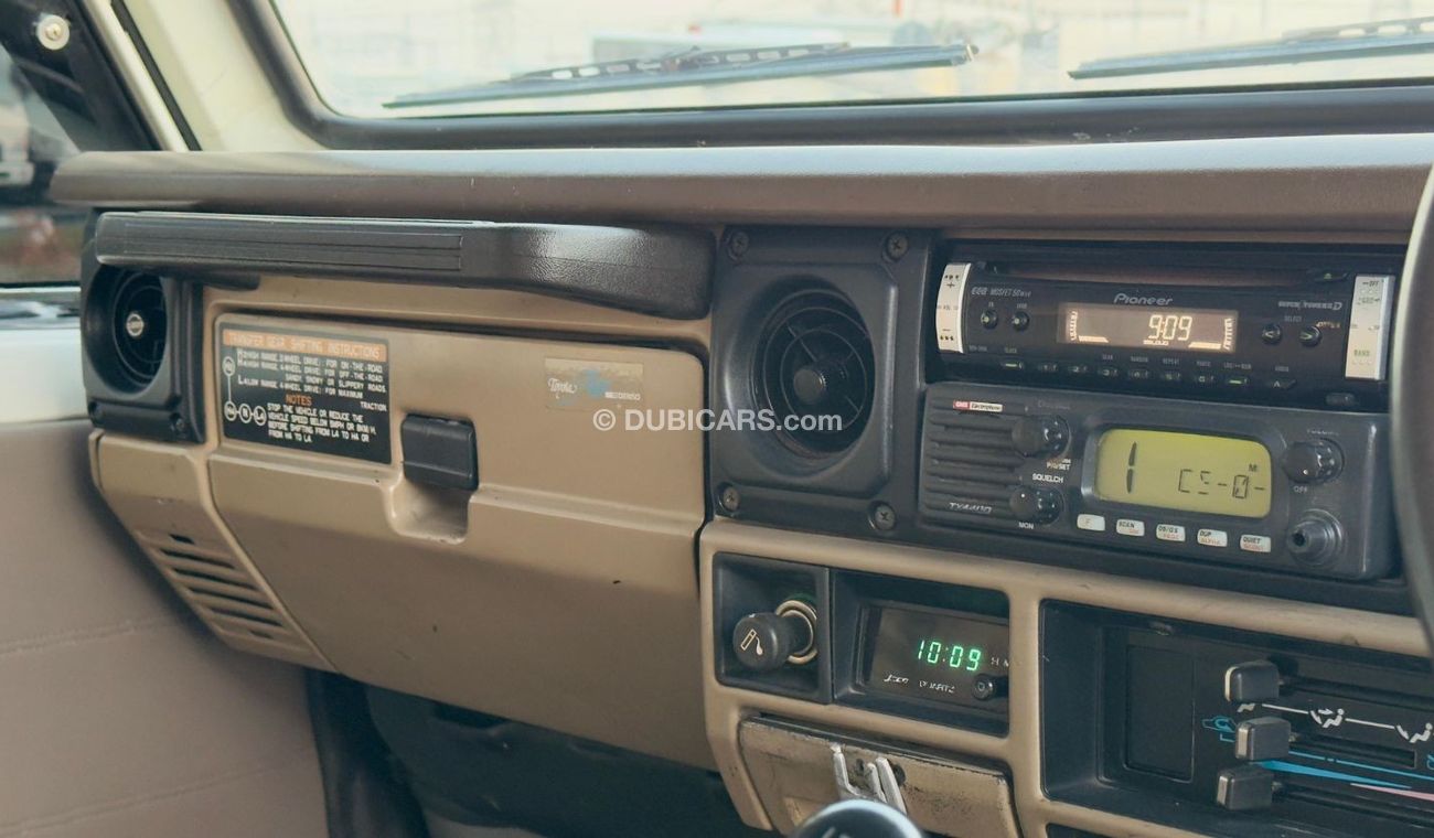 تويوتا لاند كروزر بيك آب SINGLE CABIN | RHD | 1990 | 4.0L DIESEL ENGINE | MAUNAL TRANSMISSION | AIR SNORKEL