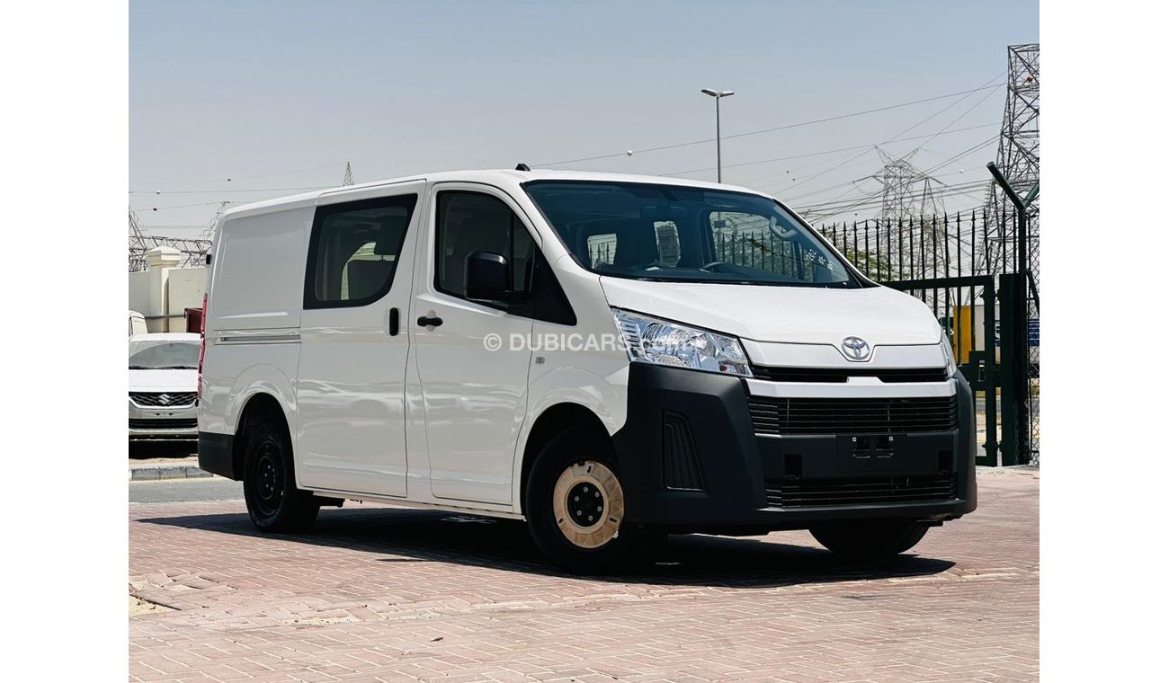 Toyota Hiace TOYOTA HIACE 2023 V6 3.5L Van5 Doors6 Seats