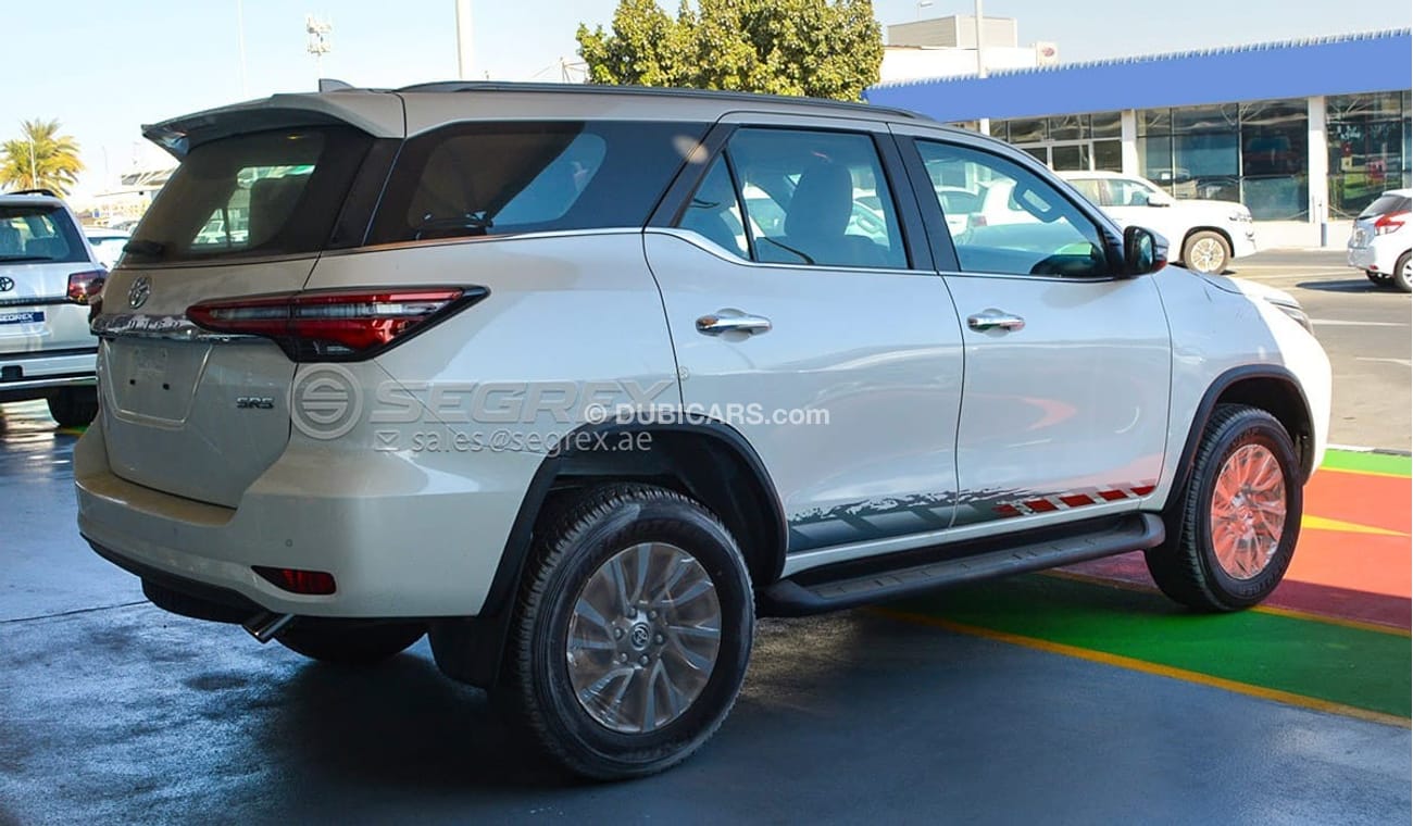 تويوتا فورتونر TOYOTA FORTUNER SR5 2.8L DIESEL 4WD 2024