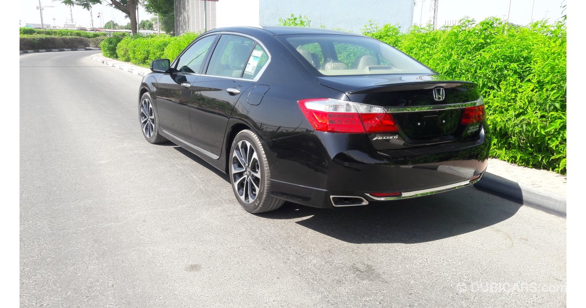 Honda Accord 3.5L SPORT V6 for sale: AED 95,000. Black, 2016