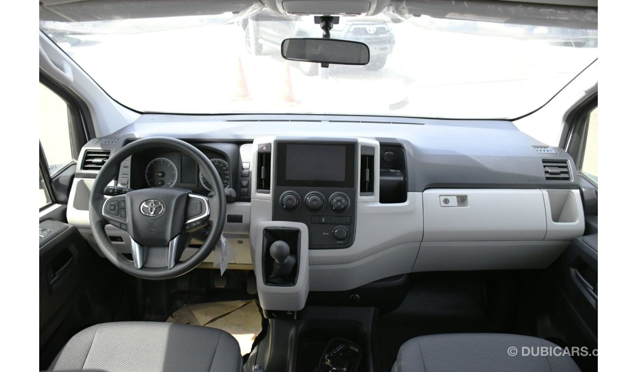 Toyota Hiace HiAce 2.8L MT Diesel  ( Ready Car )