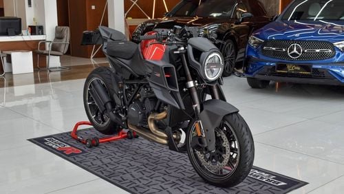 كاي تي أم 1300R BRABUS KTM 1300 R 2022 (ONLY 77 INTHE WORLD)