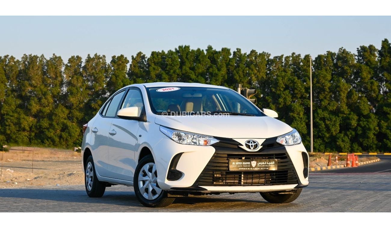 تويوتا يارس Toyota Yaris 2021 GCC _ SE in excellent condition, inside and out