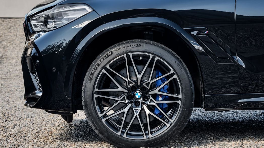 BMW X6M exterior - Rim