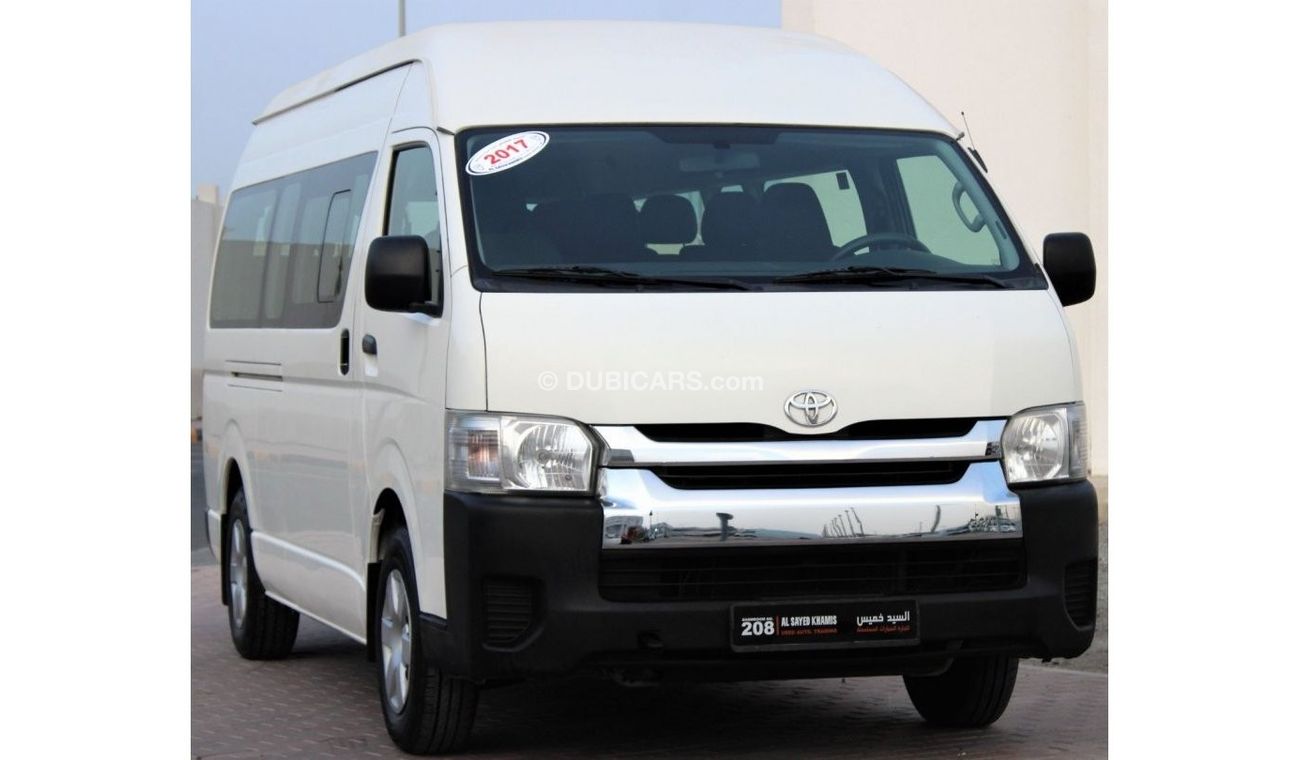 Toyota Hiace Toyota Hiace High Roof 2017 GCC in excellent condition without accidents, very clean from inside and