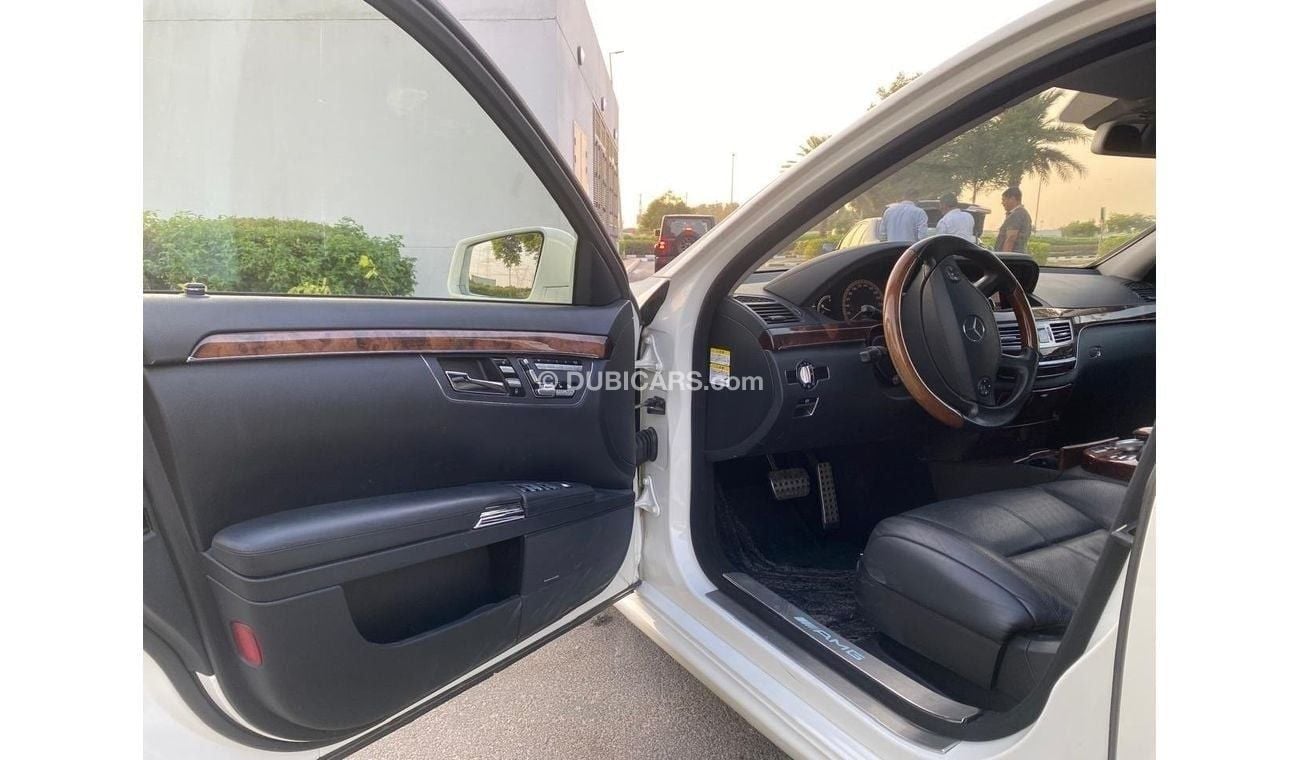 مرسيدس بنز S 550