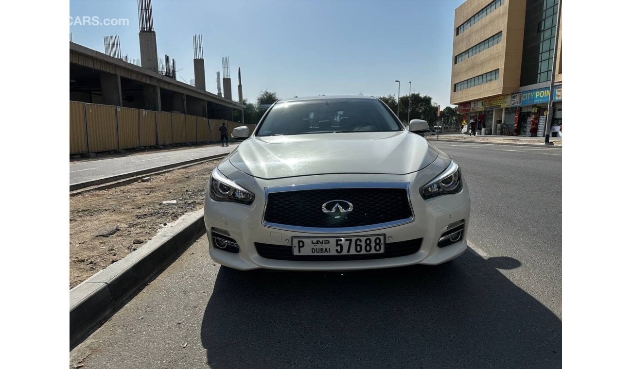 Infiniti Q50 Blue Sport 3.5L