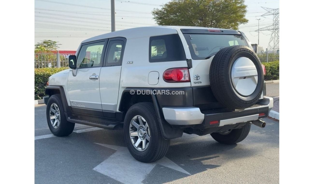 Toyota FJ Cruiser Toyota Land Cruiser VXR MODEL 2014 KM 49000 NO ACCDEINT NO PAINT