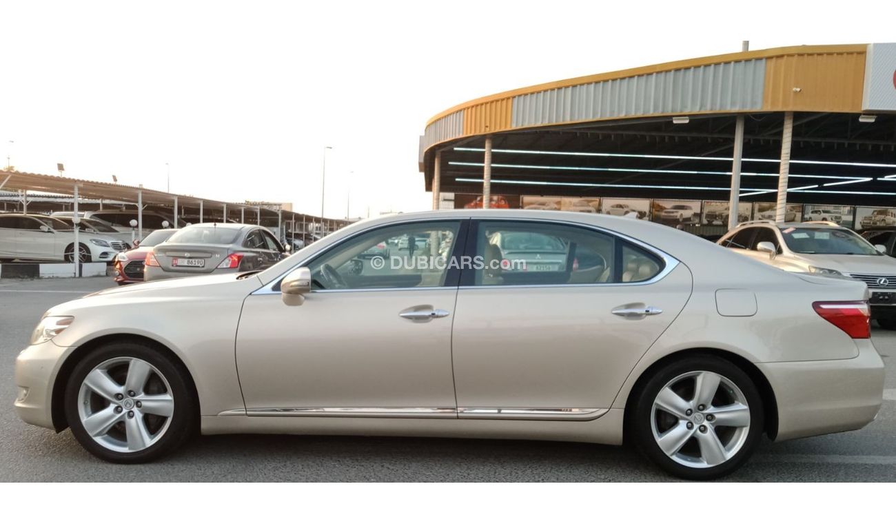 Lexus LS460 L 4.6L