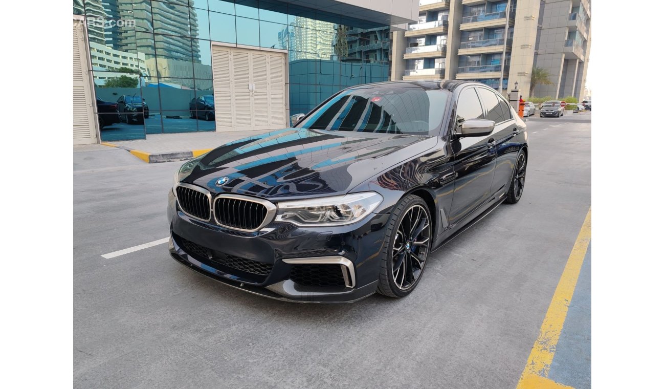 بي أم دبليو M550i