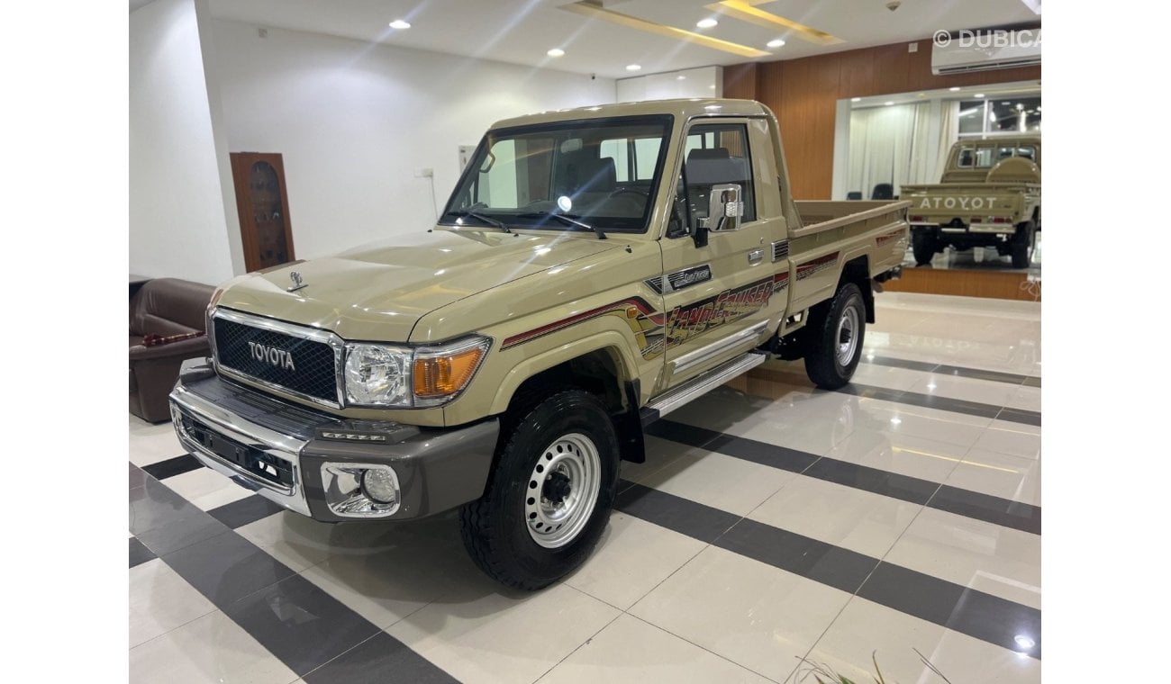 Toyota Land Cruiser Pick Up PICKUP 70th LX1