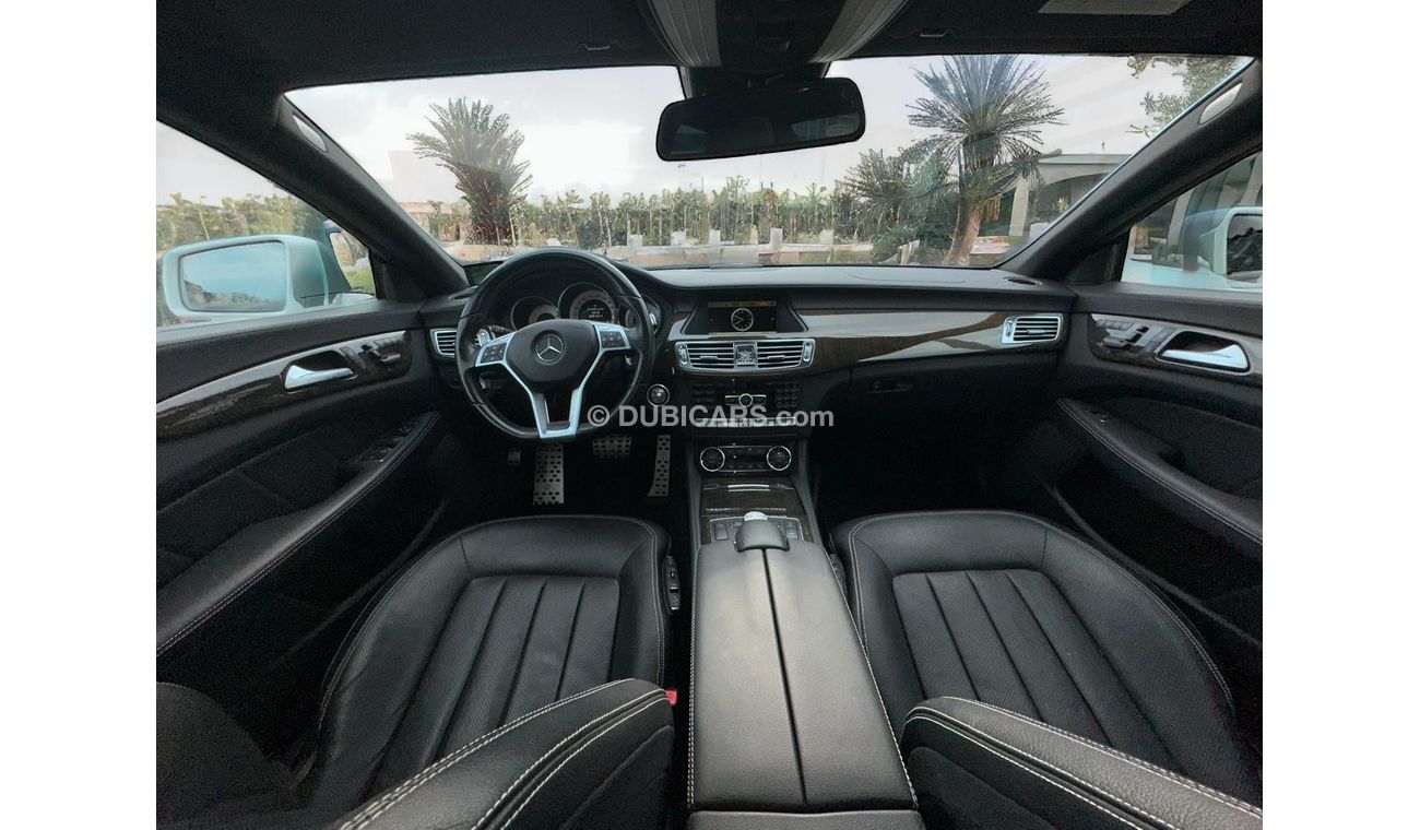 مرسيدس بنز CLS 350 Std 3.5L MERCEDES BENZ | CLS-350 | 4.6L V8  | WELL MAINTAINED