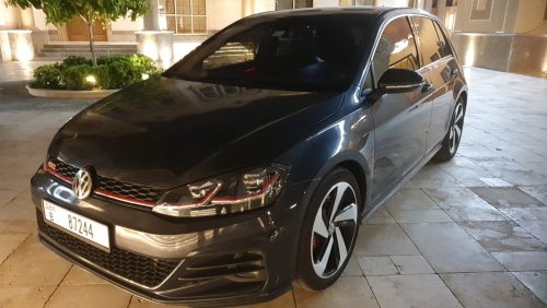 فولكس واجن جولف GTI