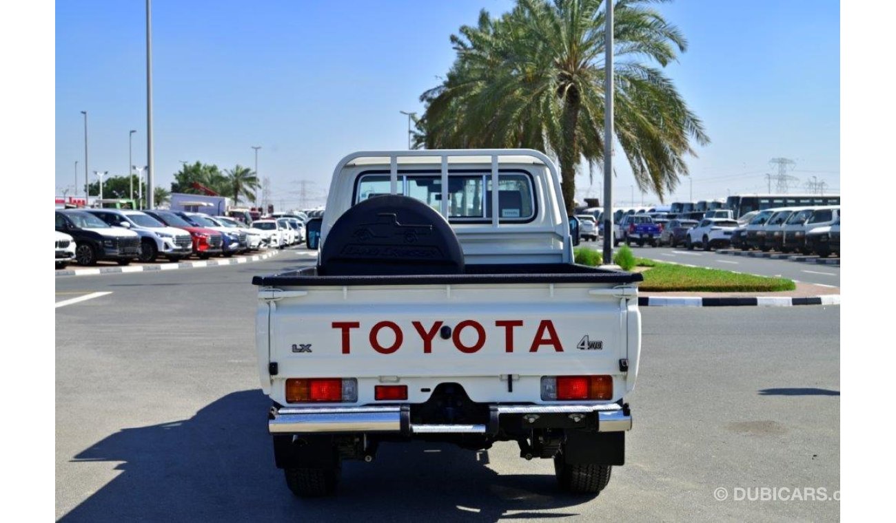 تويوتا لاند كروزر بيك آب Single Cab 2.8L 4WD Automatic - Top Option