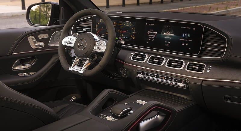Mercedes-Benz GLE 63 interior - Cockpit