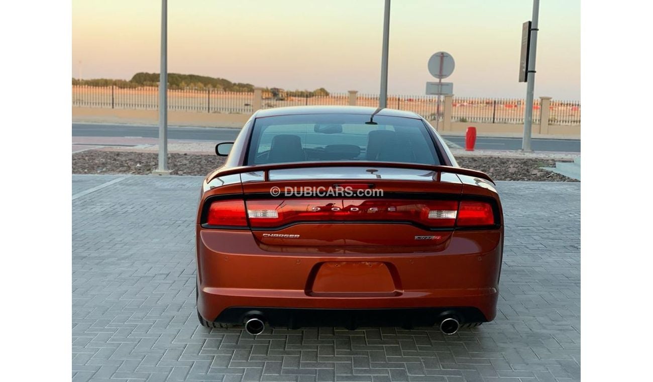 دودج تشارجر Dodge Charger SRT 6.4/ 2013 /GCC Good Conditions