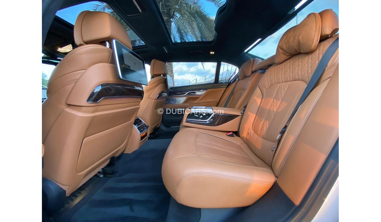 بي أم دبليو 750Li Luxury M Sport Package 4.4L full service history original package