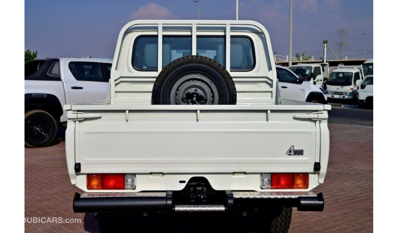 تويوتا لاند كروزر بيك آب 2024 TOYOTA LAND CRUISER 79 DOUBLE CAB PICKUP  V6 4.2L DIESEL 4WD  MT