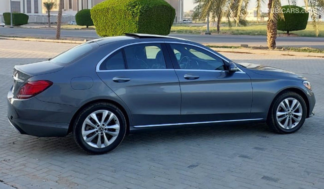 مرسيدس بنز C 300 C300 4MATIC 2.0l