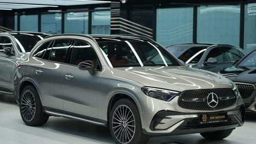 مرسيدس بنز GLC 200 Mercedes-Benz GLC 200 SUV | 2024 GCC 0km | Agency Warranty | AMG Package | Burmester | Panoramic