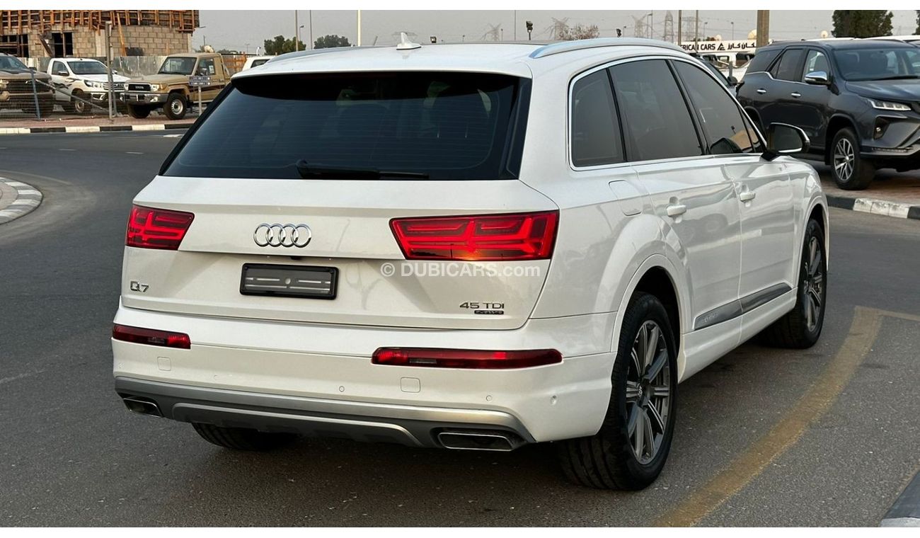 أودي Q7