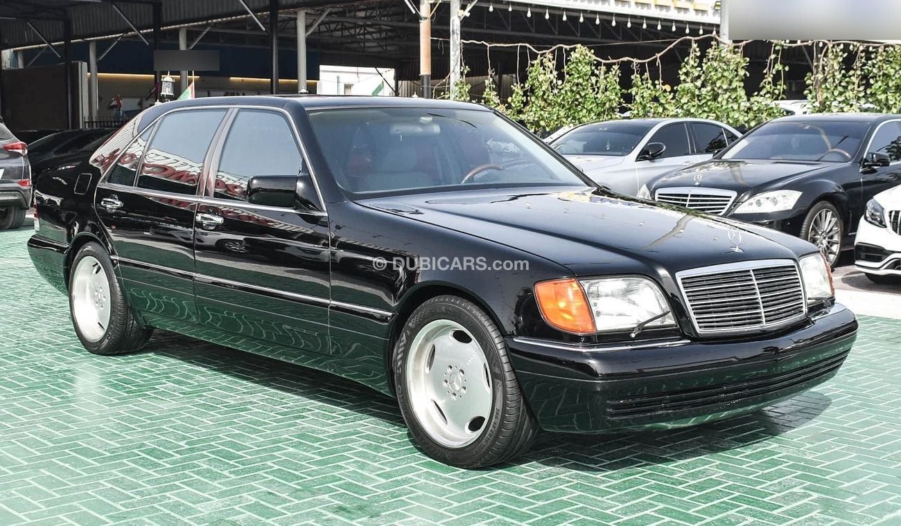 Mercedes-Benz 320