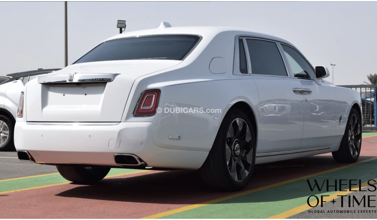 رولز رويس فانتوم 2023 Rolls Royce Phantom EWB 6.75L V12 European spec