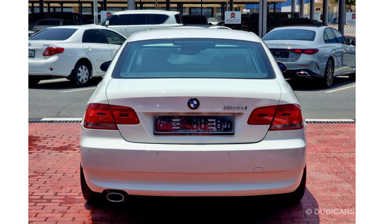 بي أم دبليو 320 i Coupe E 90 2009 GCC