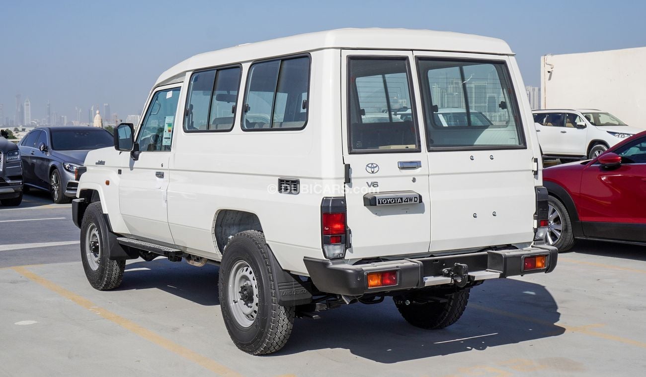 Toyota Land Cruiser Hard Top 4.0L V6  M/T