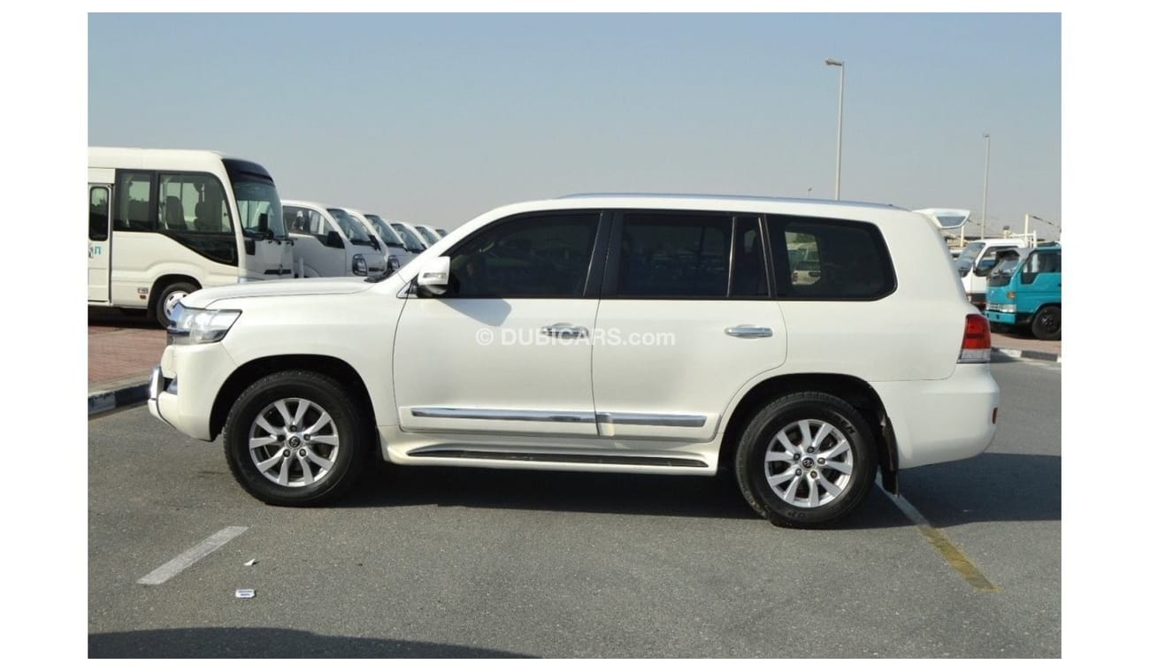 Toyota Land Cruiser GXR Full option Diesel engine