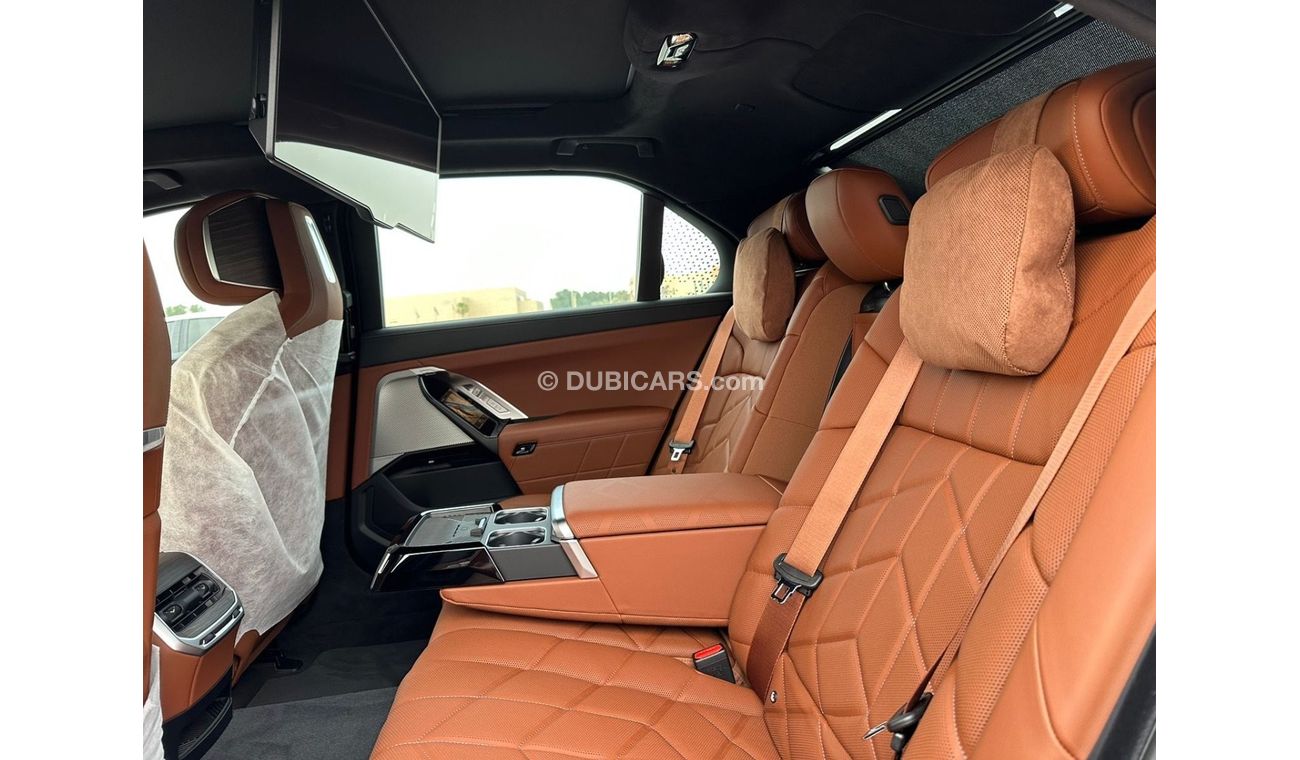 بي أم دبليو 740Li BMW 740i 2023 GCC   V8