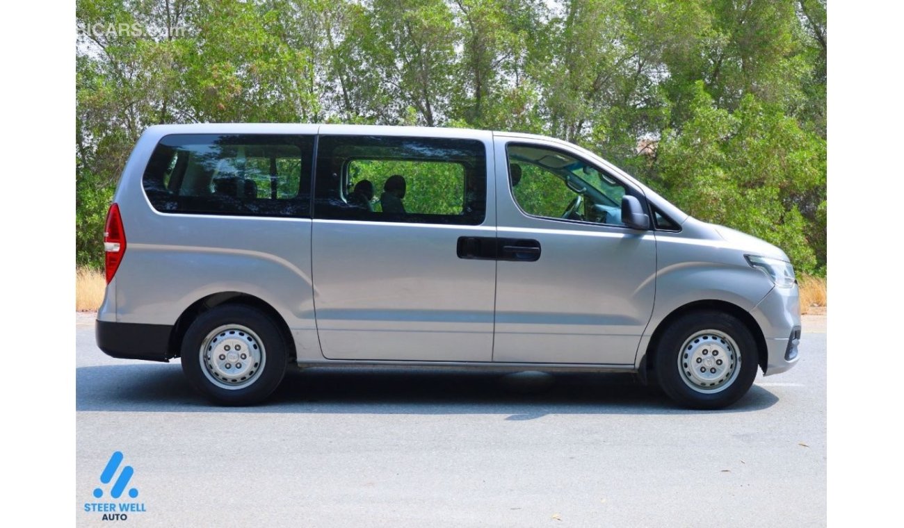 هيونداي H-1 Std GL 2.5L RWD - Petrol Automatic - 9 Seater Passenger Van - Like New Condition - GCC