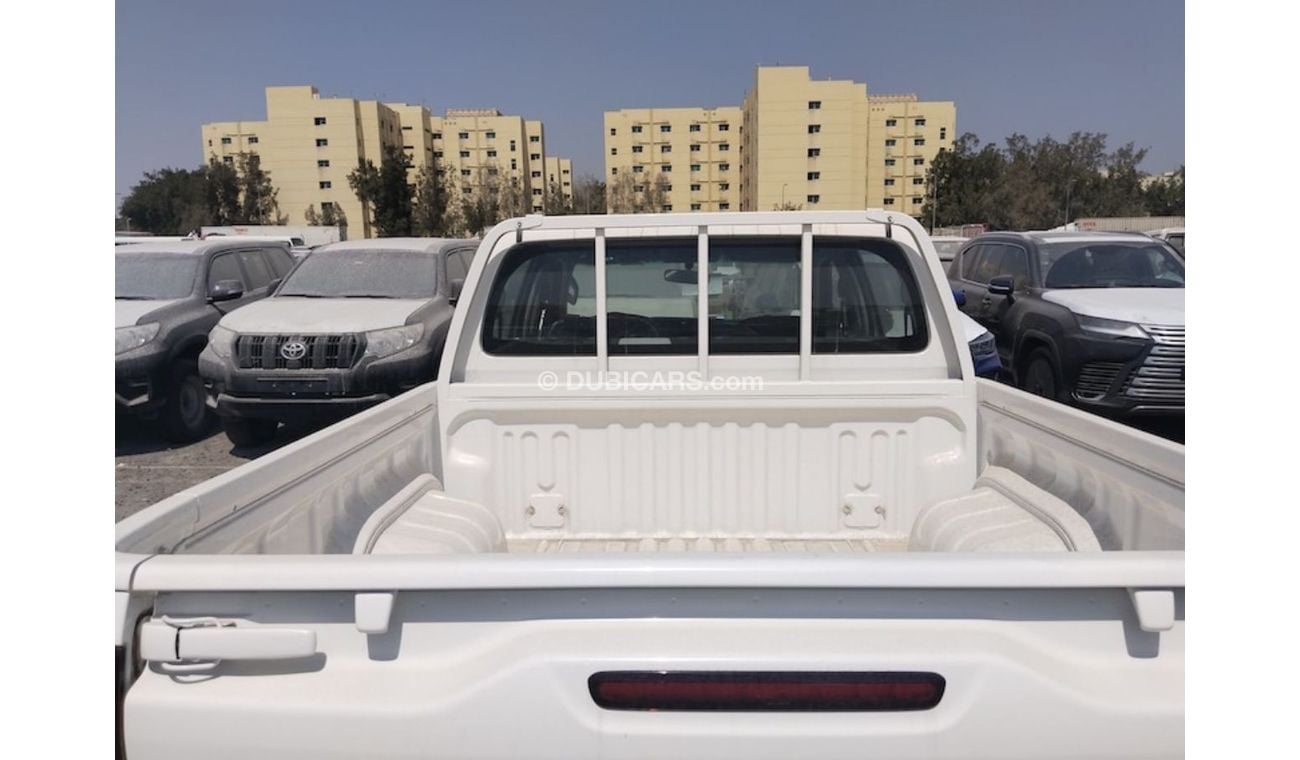 تويوتا هيلوكس TOYOTA HILUX DOUBLE CAB COMFORT DIESEL 2.4L G3