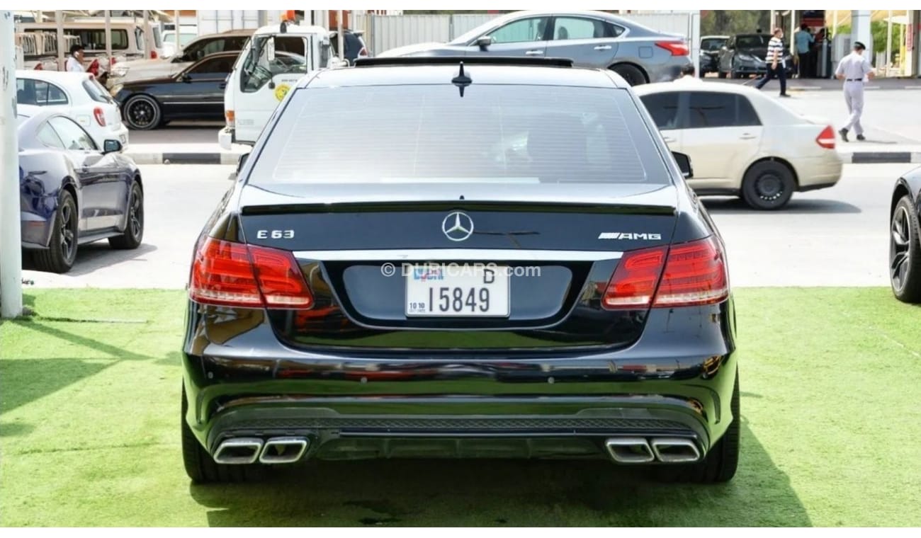 مرسيدس بنز E 350 MERCEDES E350 / Inside Red Full Option * Full Kit E63 AMG* Excellent Condition