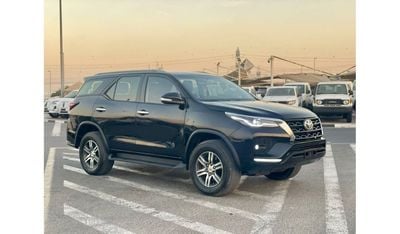 Toyota Fortuner 2016 Toyota Fortuner GX.R 4.0L V6 - AWD 4x4 - MidOption+ 7 Seater - 74,000 km