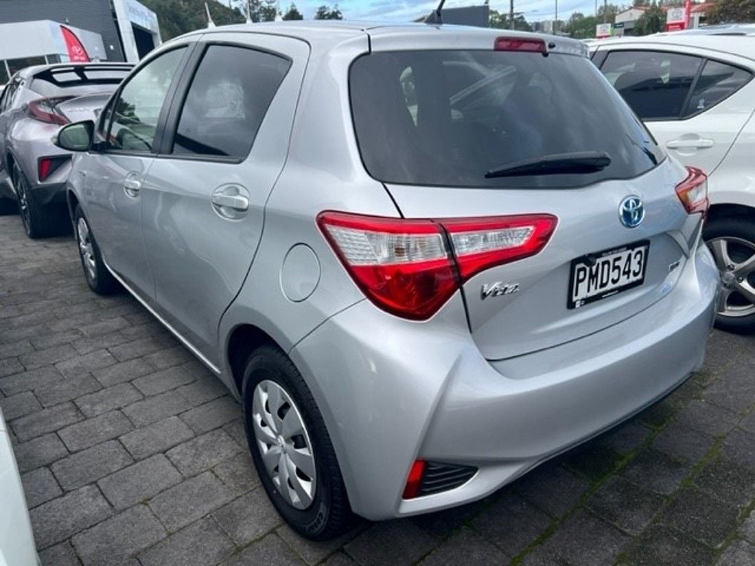 Toyota Vitz exterior - Rear Left Angled