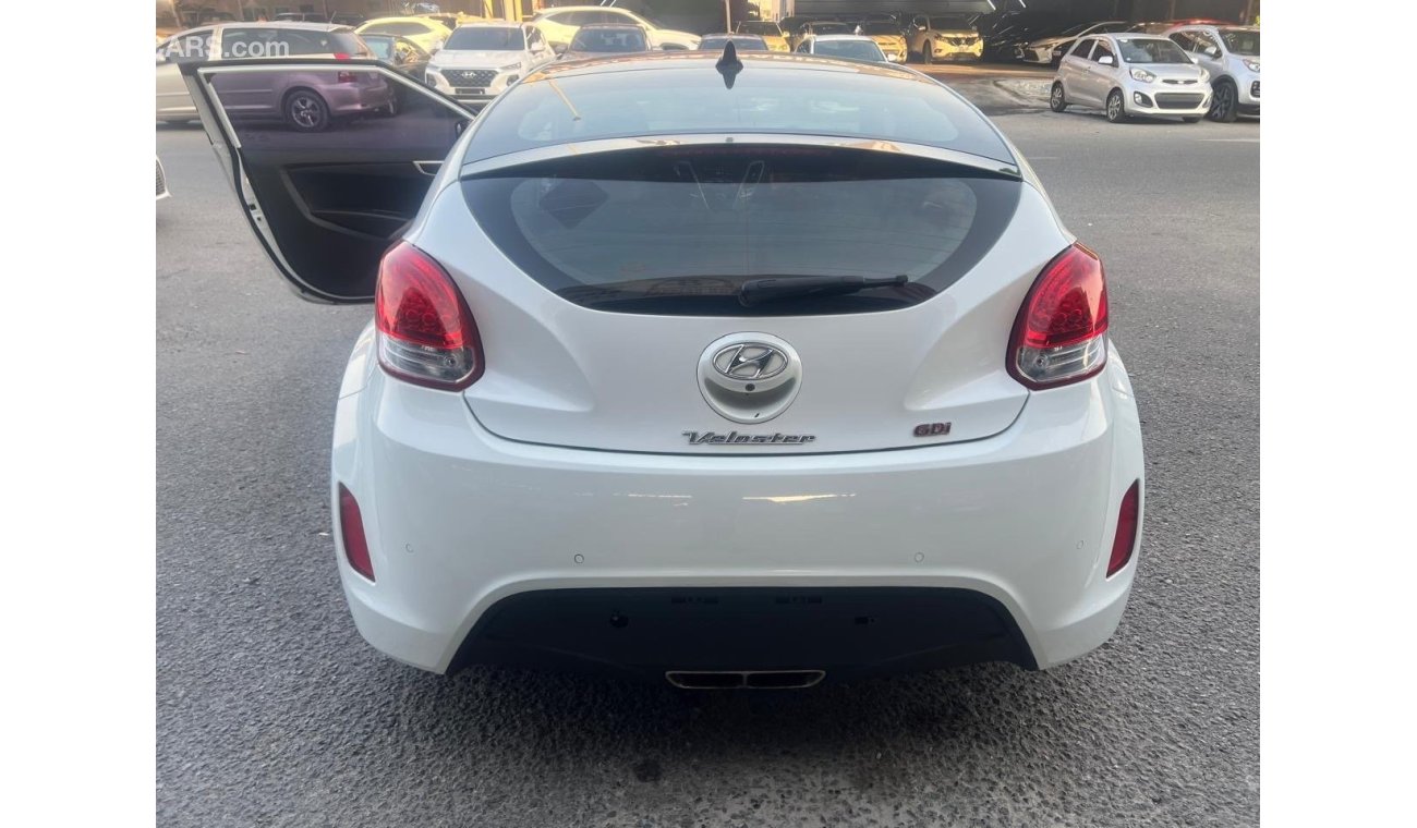 Hyundai Veloster