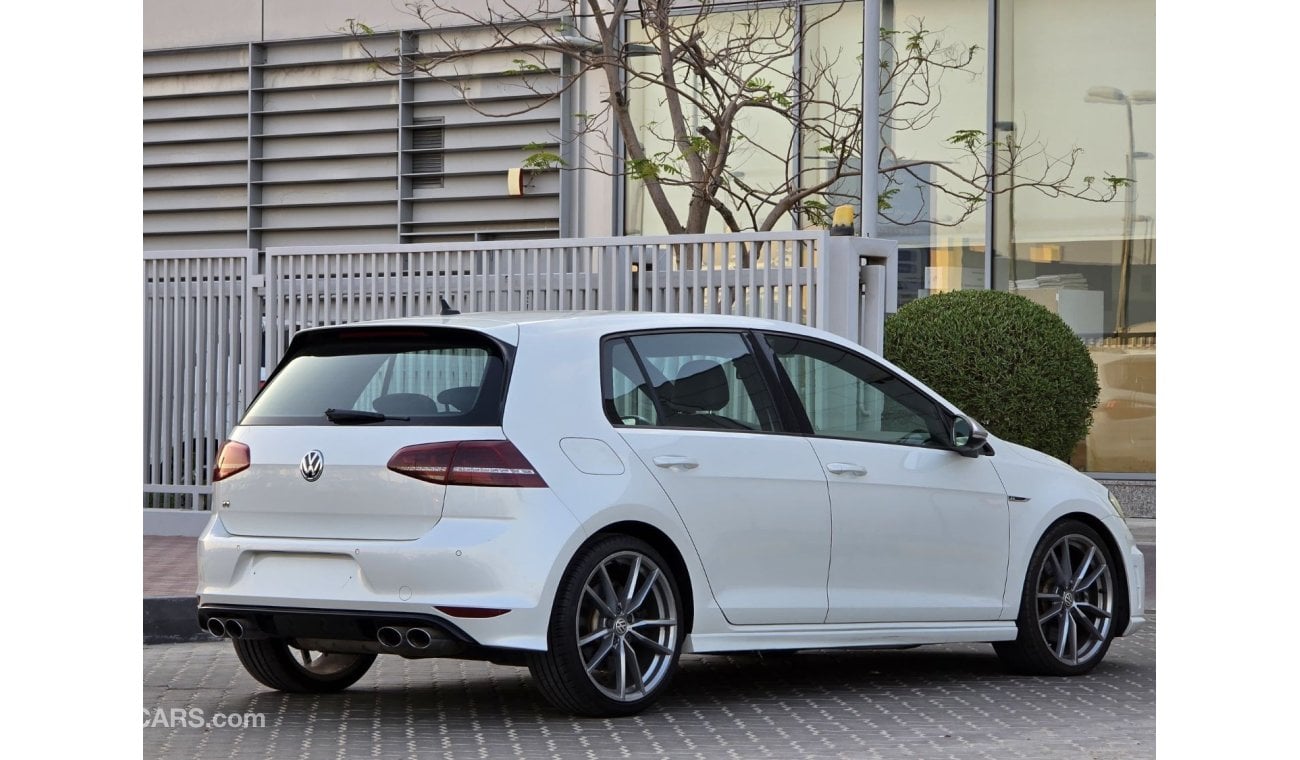 فولكس واجن جولف ار Volkswagen Golf R 2016 GCC Orginal paint // accident free // perfect condition