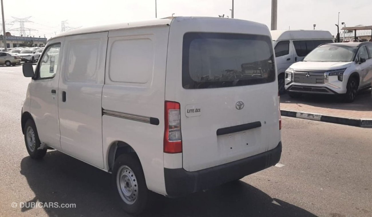 تويوتا لايت آيس TOYOTA LITEACE CARGO VAN 1.5CC MT RWD PETROL ENGINE