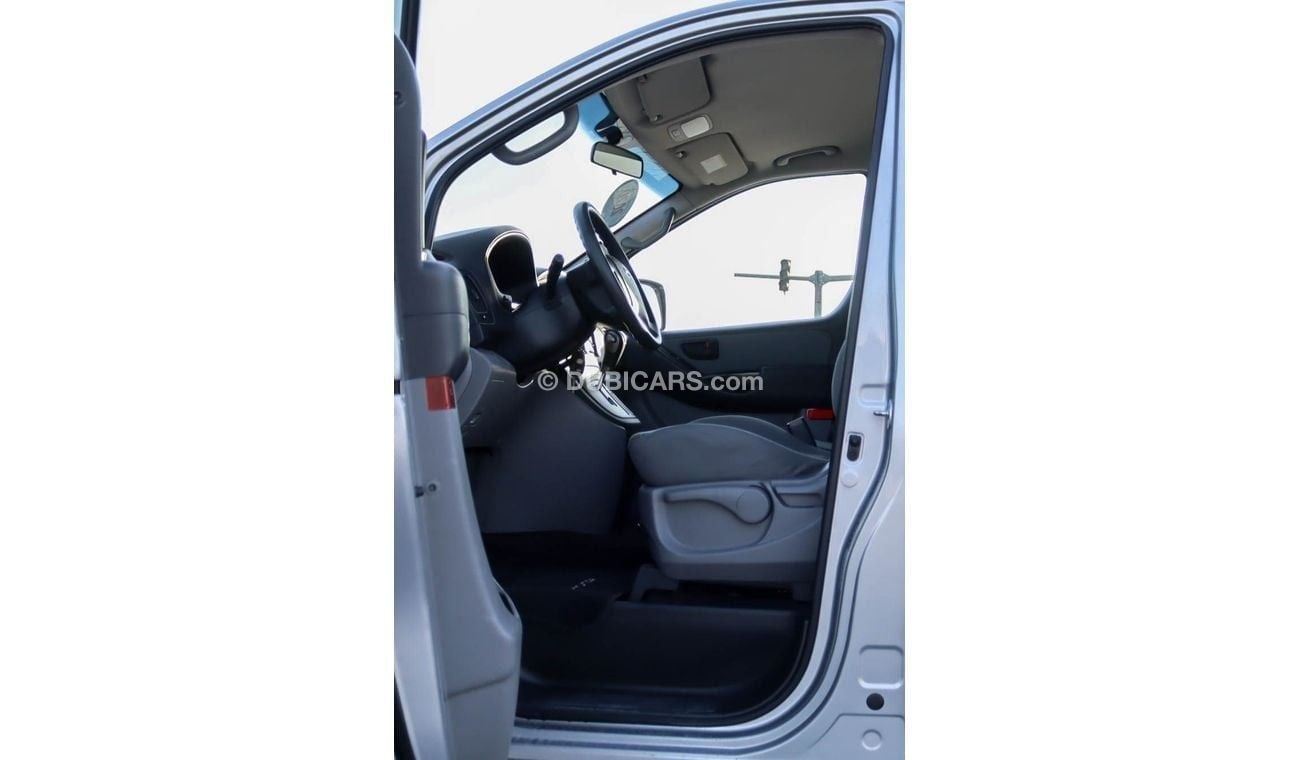 هيونداي H-1 Hyundai H1 2.4L 2020 GCC accident free in excellent condition 1260 P.M