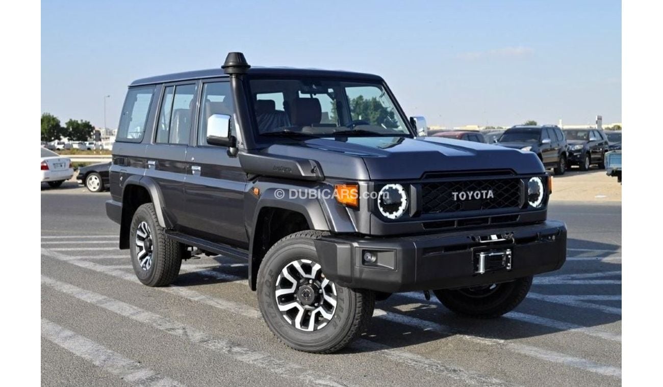 تويوتا لاند كروزر هارد توب 2025 TOYOTA LAND CRUISER 76 HARDTOP SDLX V6 4.0L PETROL 4WD 5-SEATER AUTOMATIC