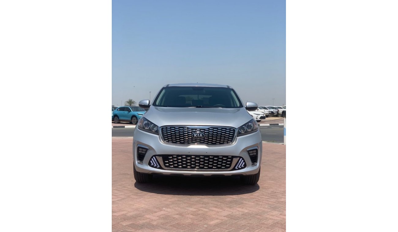 كيا سورينتو 2.4L Petrol, Leather Seats, Rear Camera, Chrome Handel (LOT # 74107)