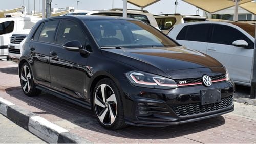 فولكس واجن جولف GTI