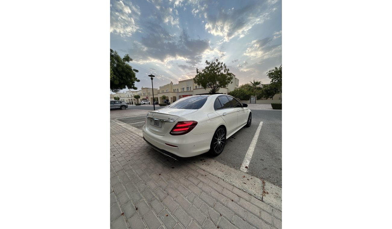 Mercedes-Benz E 43 AMG